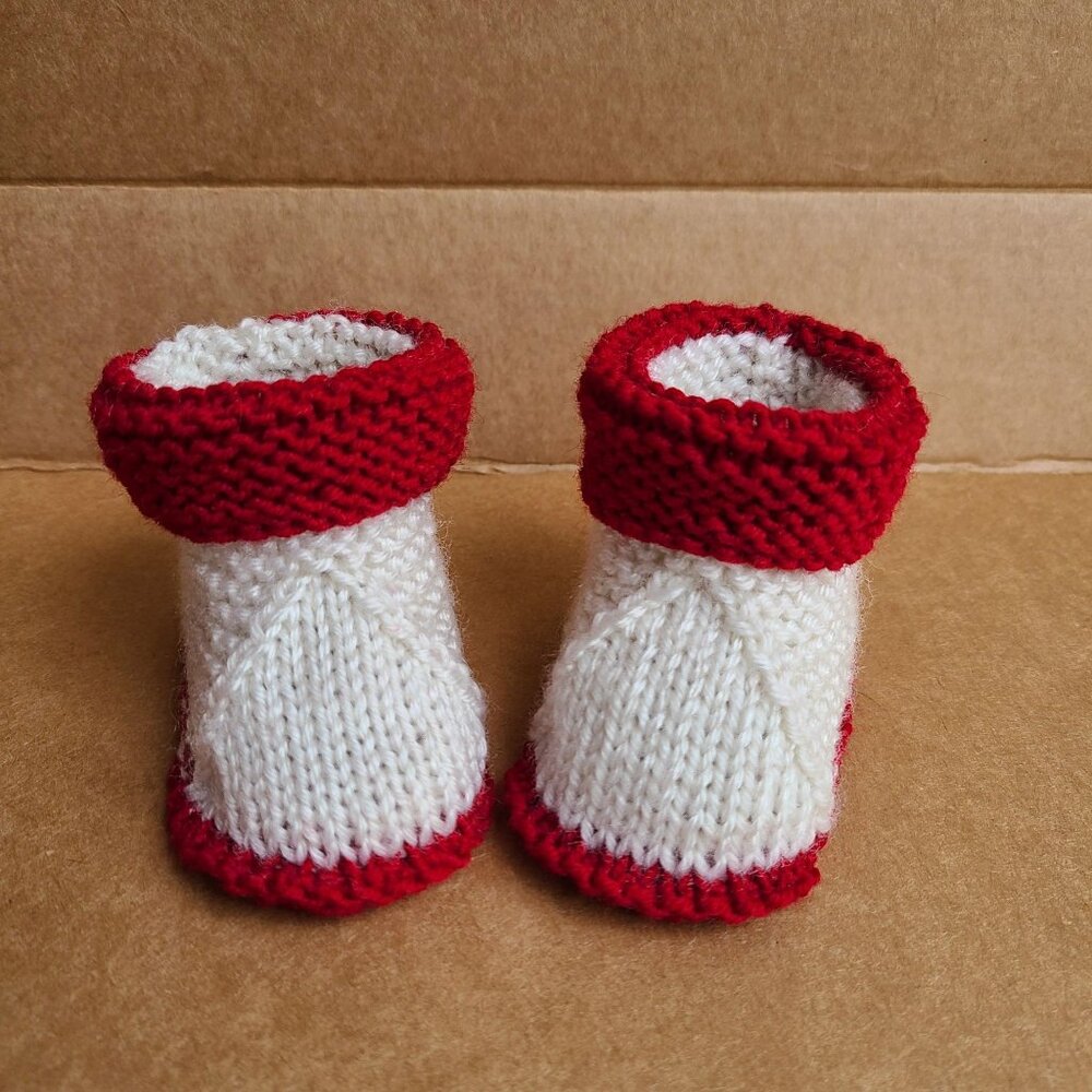 Knit baby booties, Baby slippers, Newborn shoes, Baby girl booties 0-3 Months